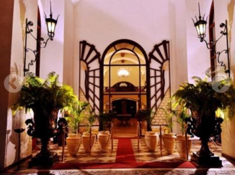 The Golden Palms Hotel & Spa Chik Banavar Exterior photo